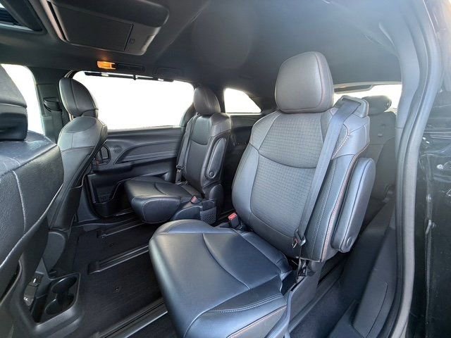 Used 2022 Toyota Sienna XSE w/ XSE Plus Package image 20
