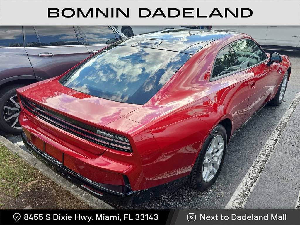 Used 2025 Dodge Charger R/T w/ Quick Order Package 25M R/T image 4