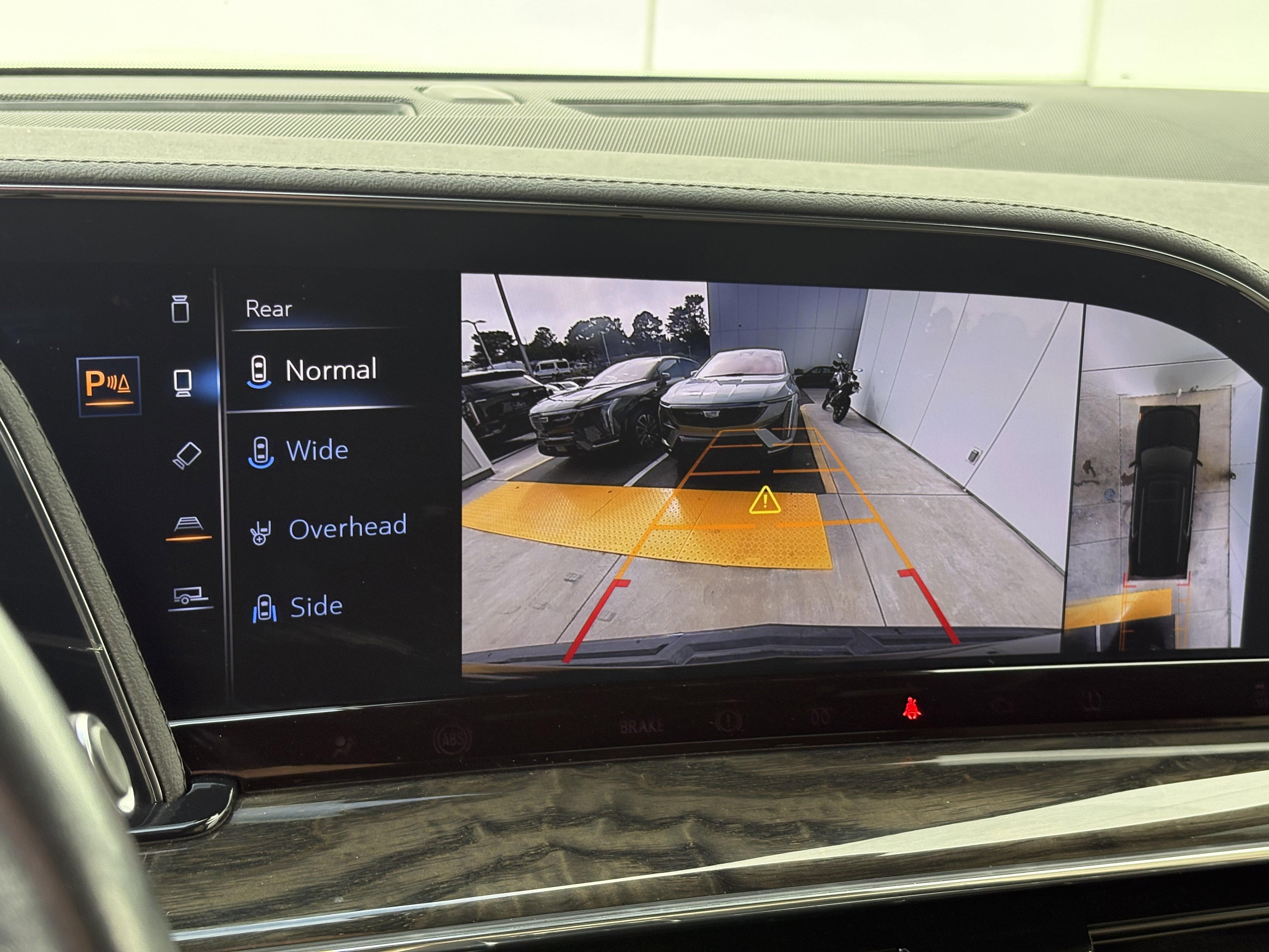 Certified 2024 Cadillac Escalade Premium Luxury image 26