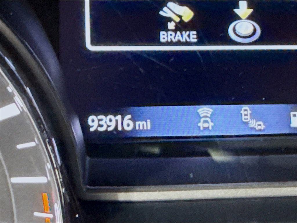 Used 2020 Nissan Pathfinder SL image 4