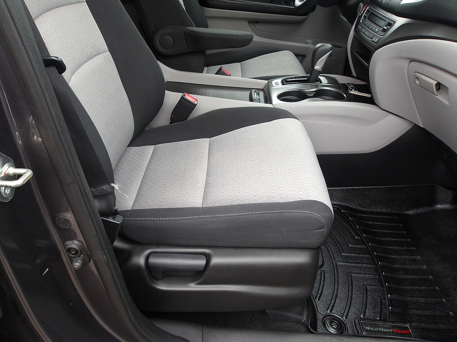 Used 2017 Honda Ridgeline RTS image 9