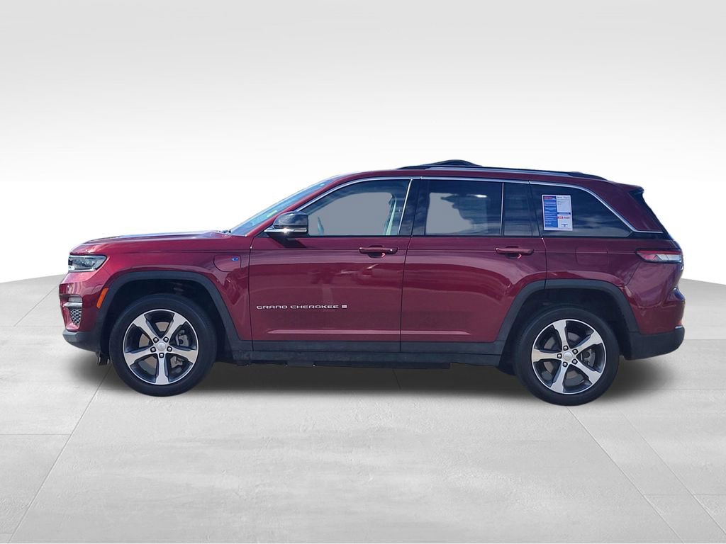 Used 2023 Jeep Grand Cherokee 4WD 4xe image 4
