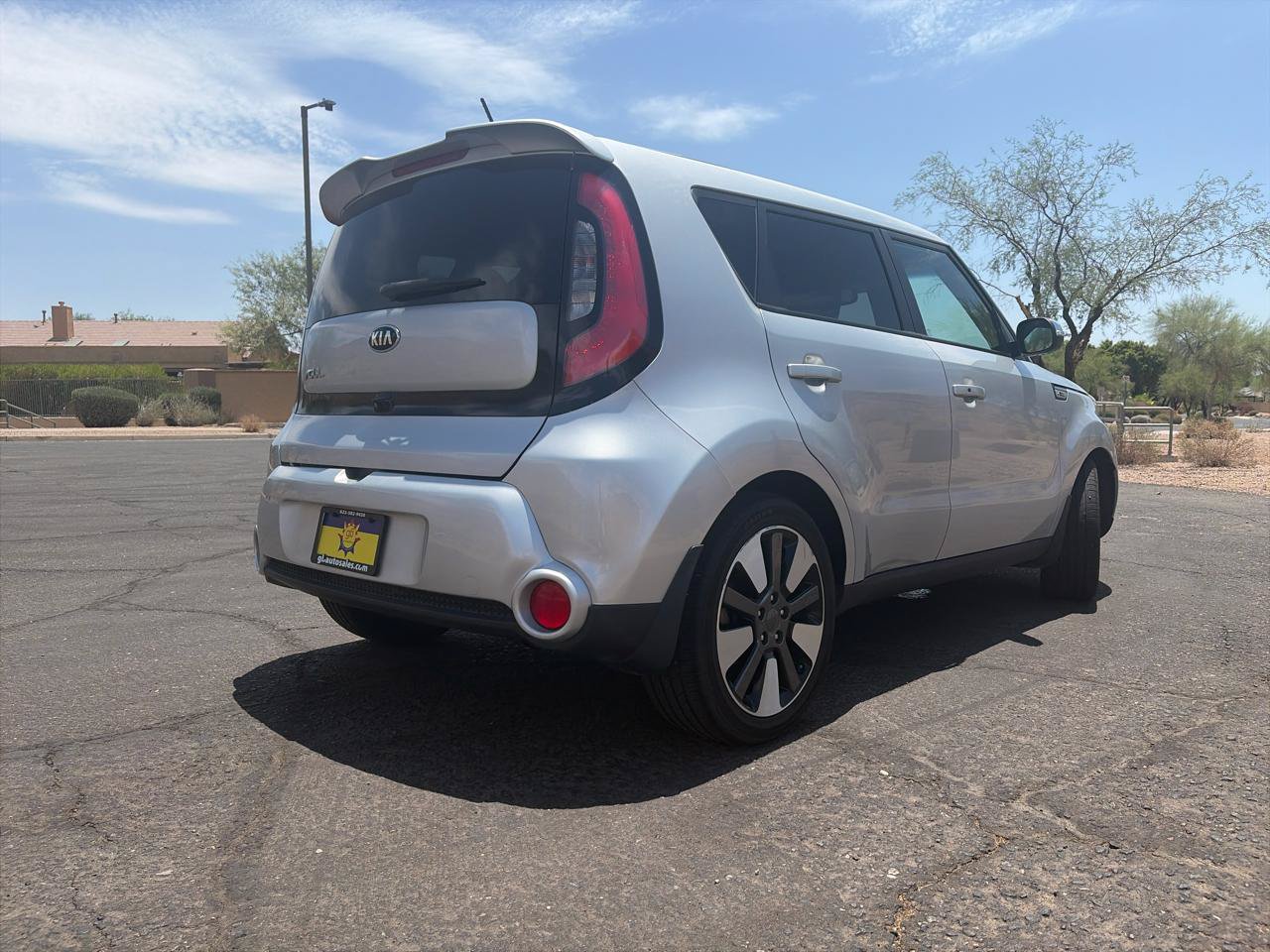 Used 2015 Kia Soul ! w/ Sun & Sound Package FWD image 4