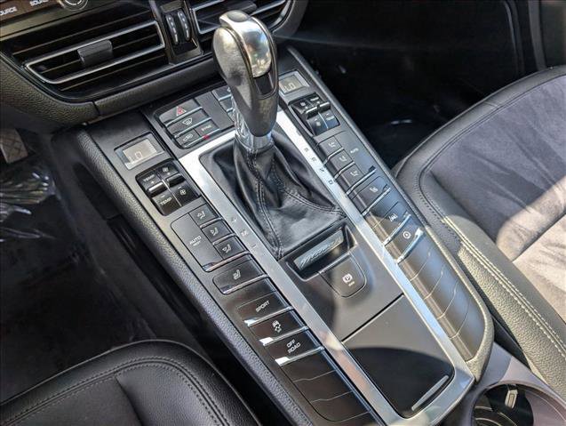 Used 2020 Porsche Macan image 12