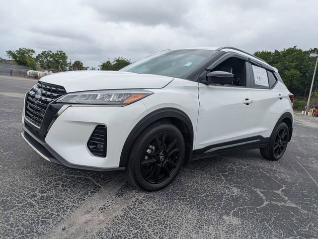 Used 2024 Nissan Kicks SR w/ SR Premium Package image 7