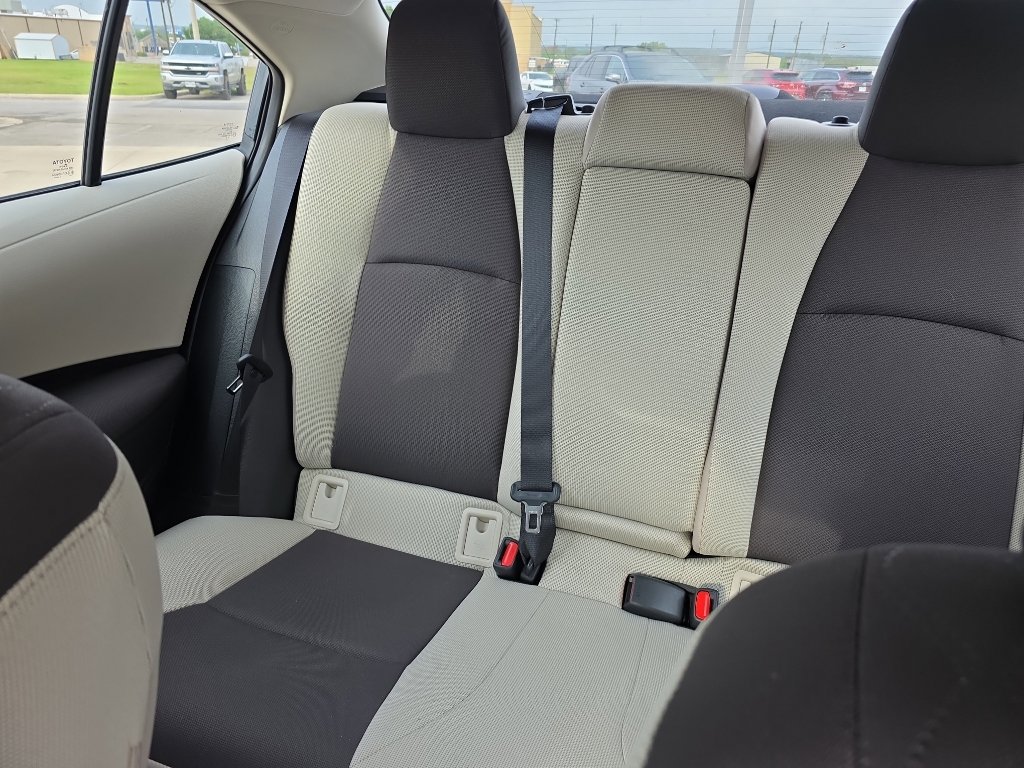Used 2026 Toyota Corolla LE image 7