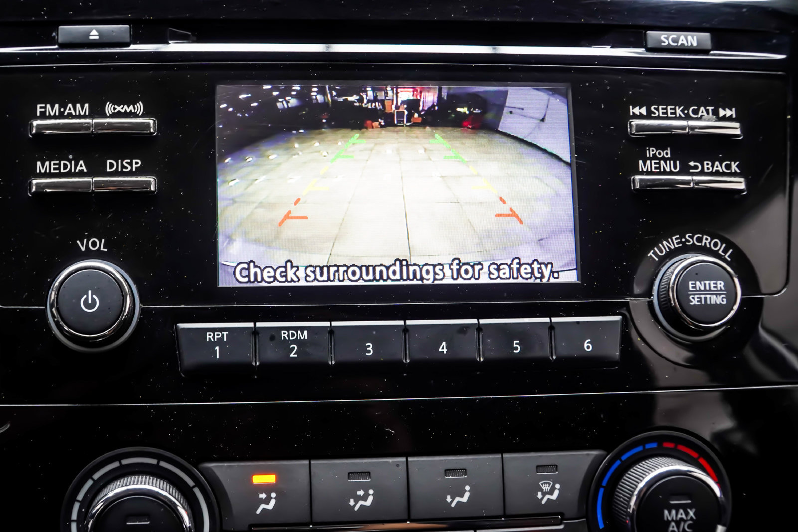 Used 2017 Nissan Rogue S FWD image 25