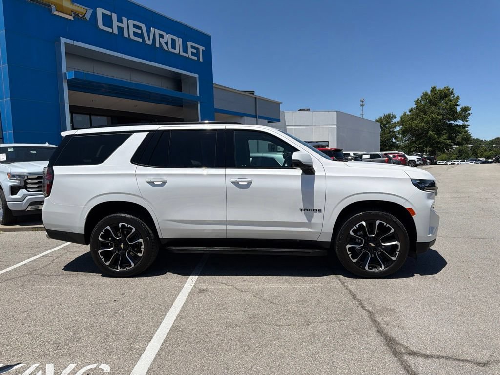 Used 2022 Chevrolet Tahoe RST w/ Sport Performance Package AWD/4WD image 2
