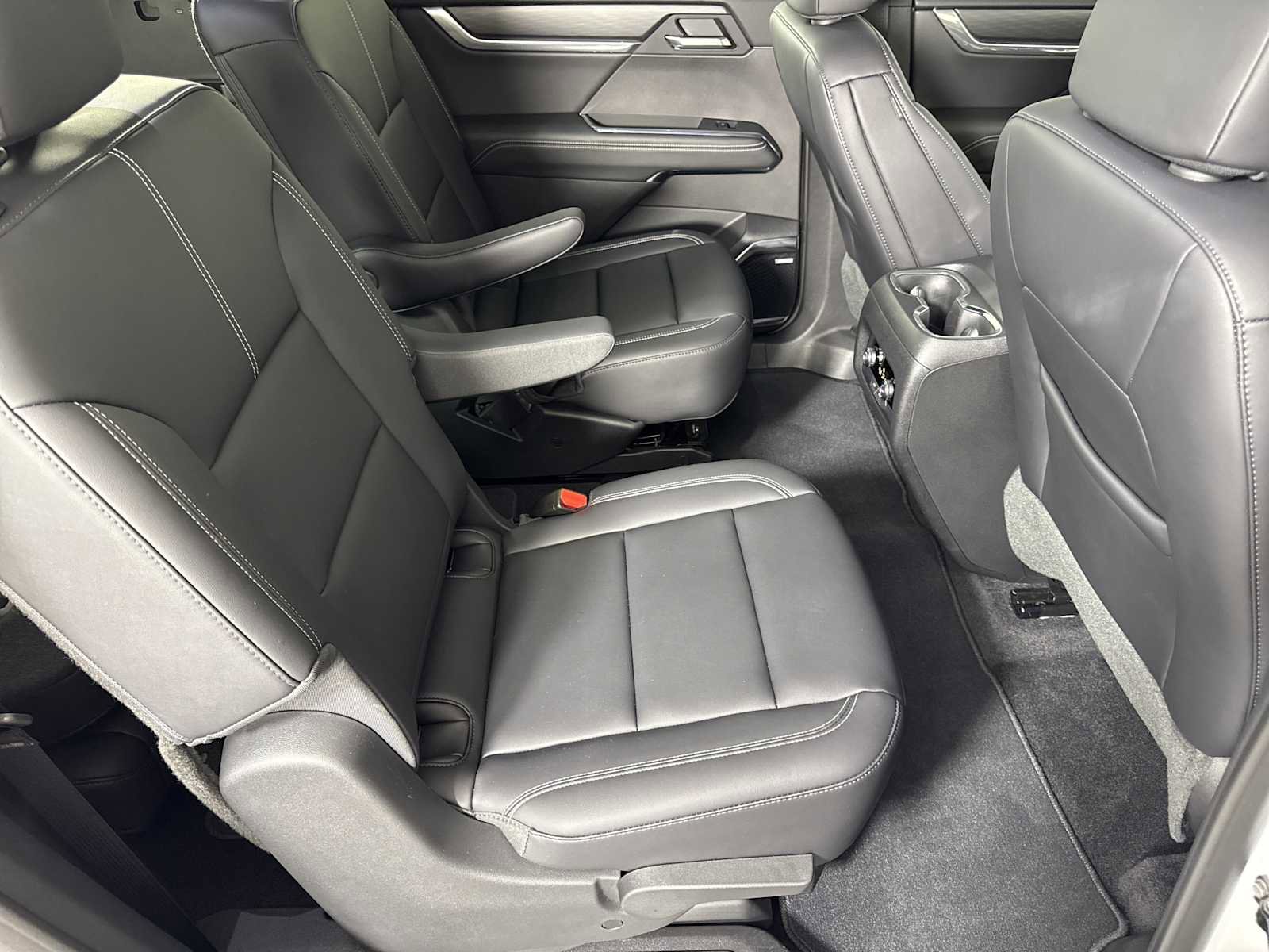 New 2025 GMC Acadia Elevation w/ Elevation Premium Package image 28