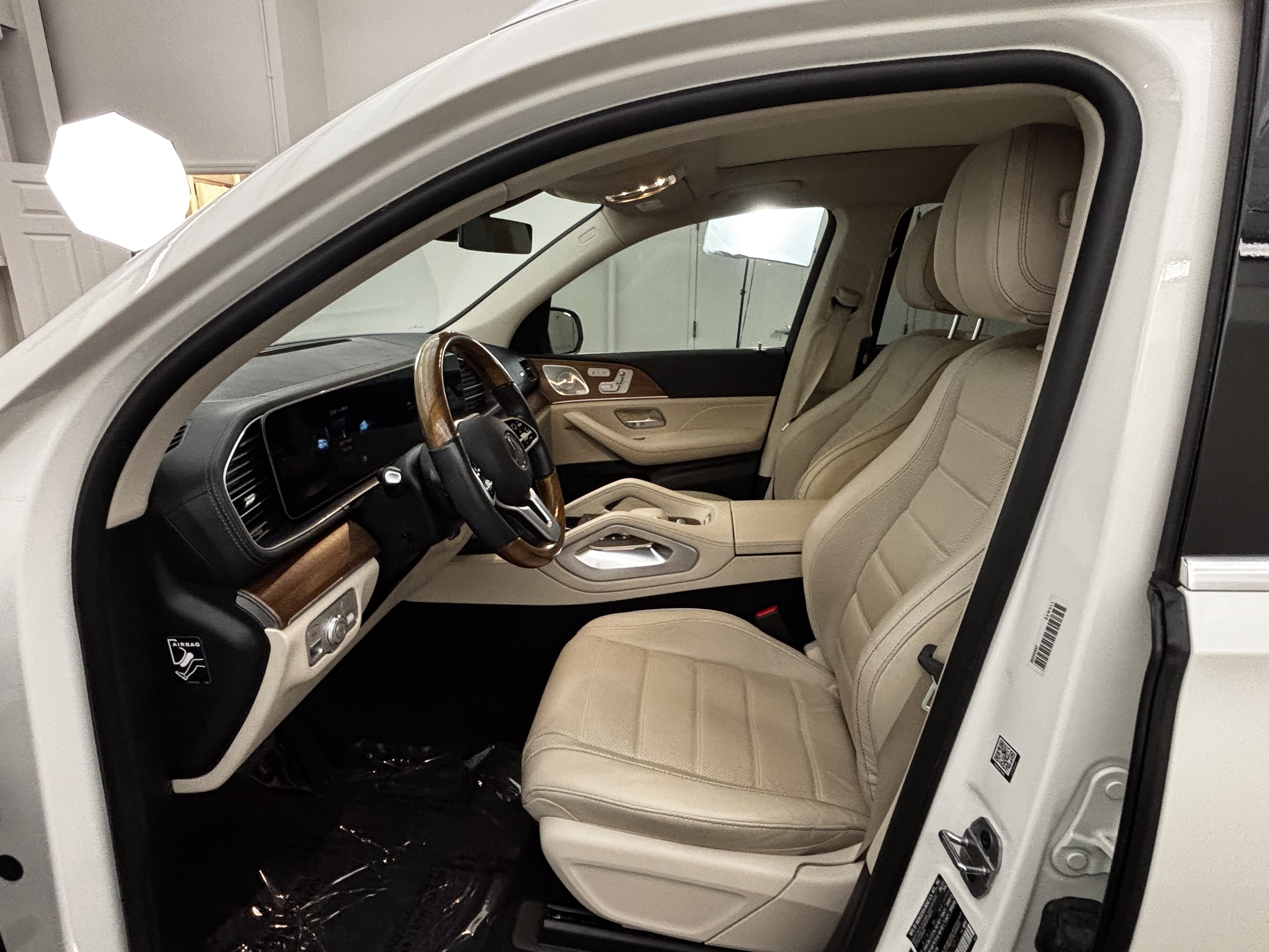 Used 2021 Mercedes-Benz GLS 450 4MATIC image 13
