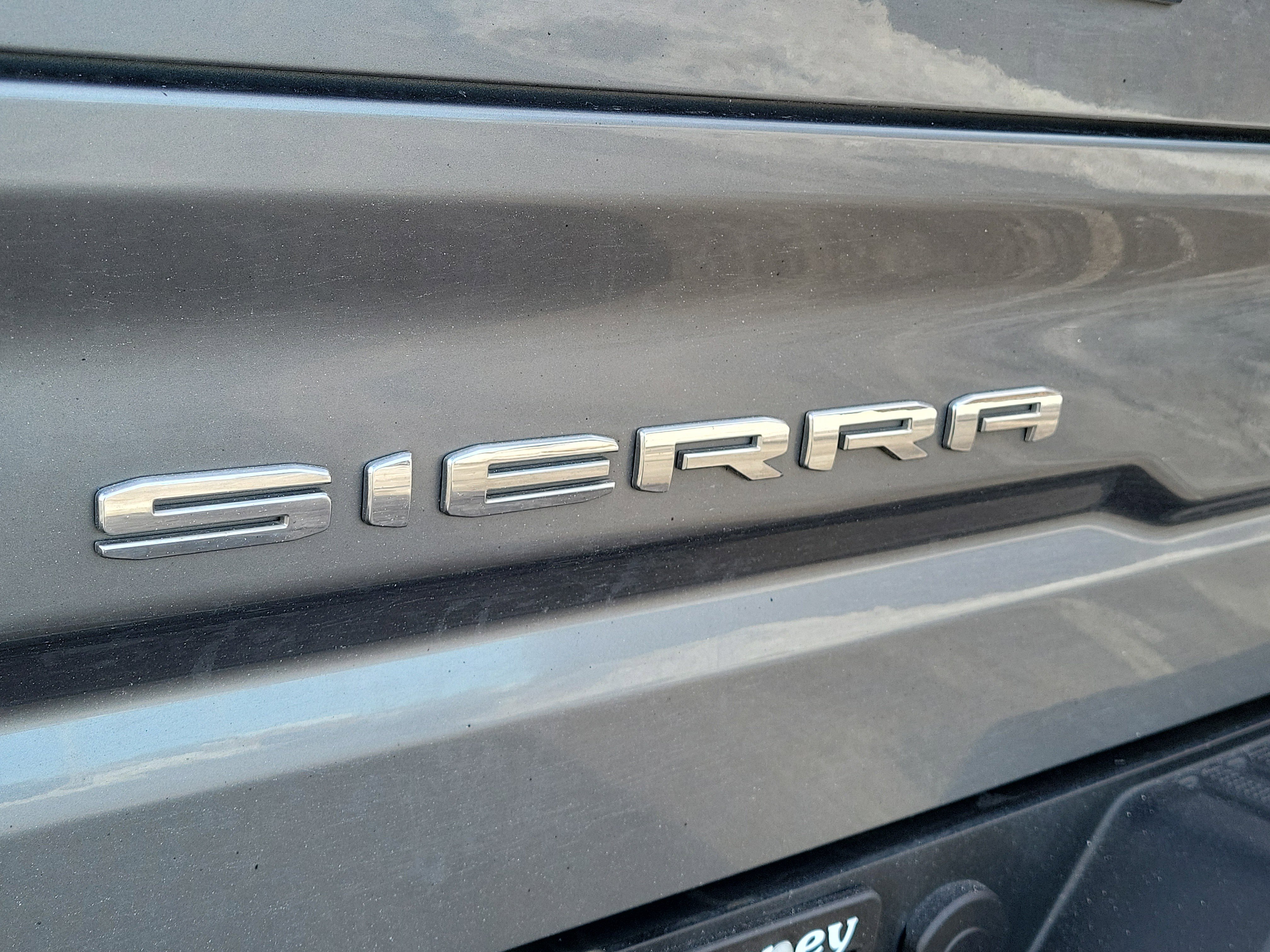 Used 2020 GMC Sierra 1500 SLT w/ SLT Premium Plus Package image 6