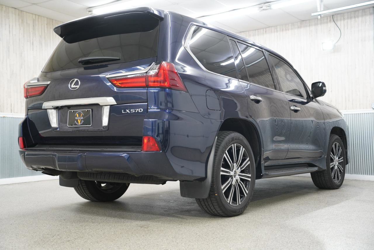 Used 2016 Lexus LX 570 4WD w/ Luxury Package image 9
