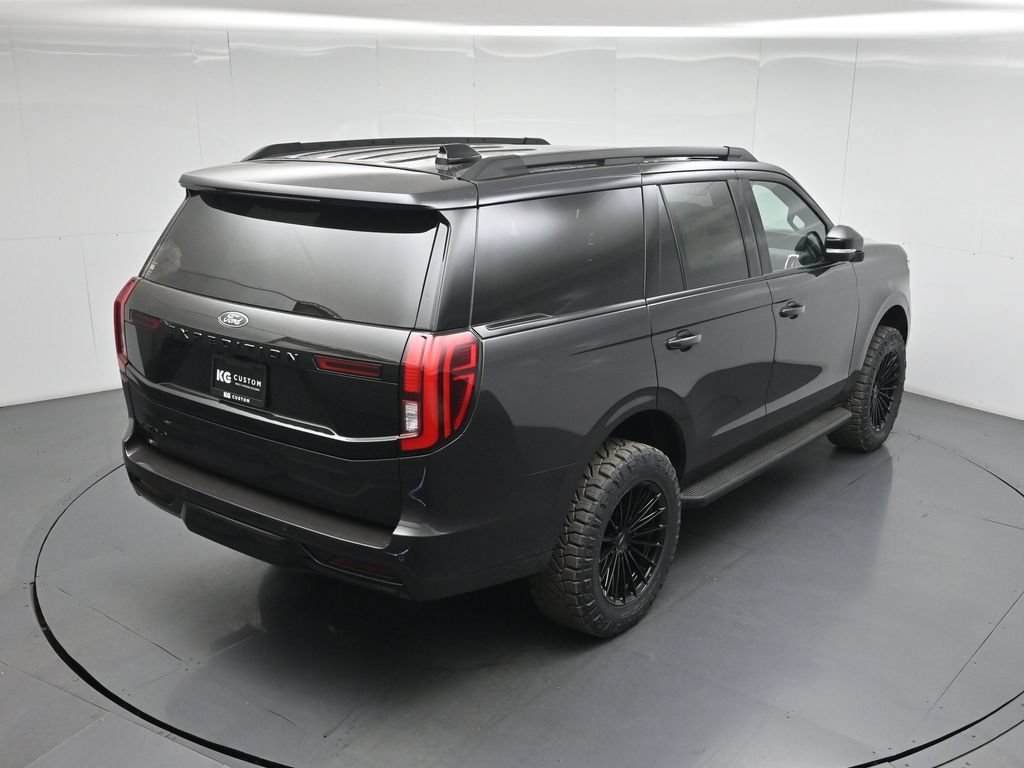 New 2026 Ford Expedition Platinum w/ Stealth Appearance Package AWD/4WD image 38