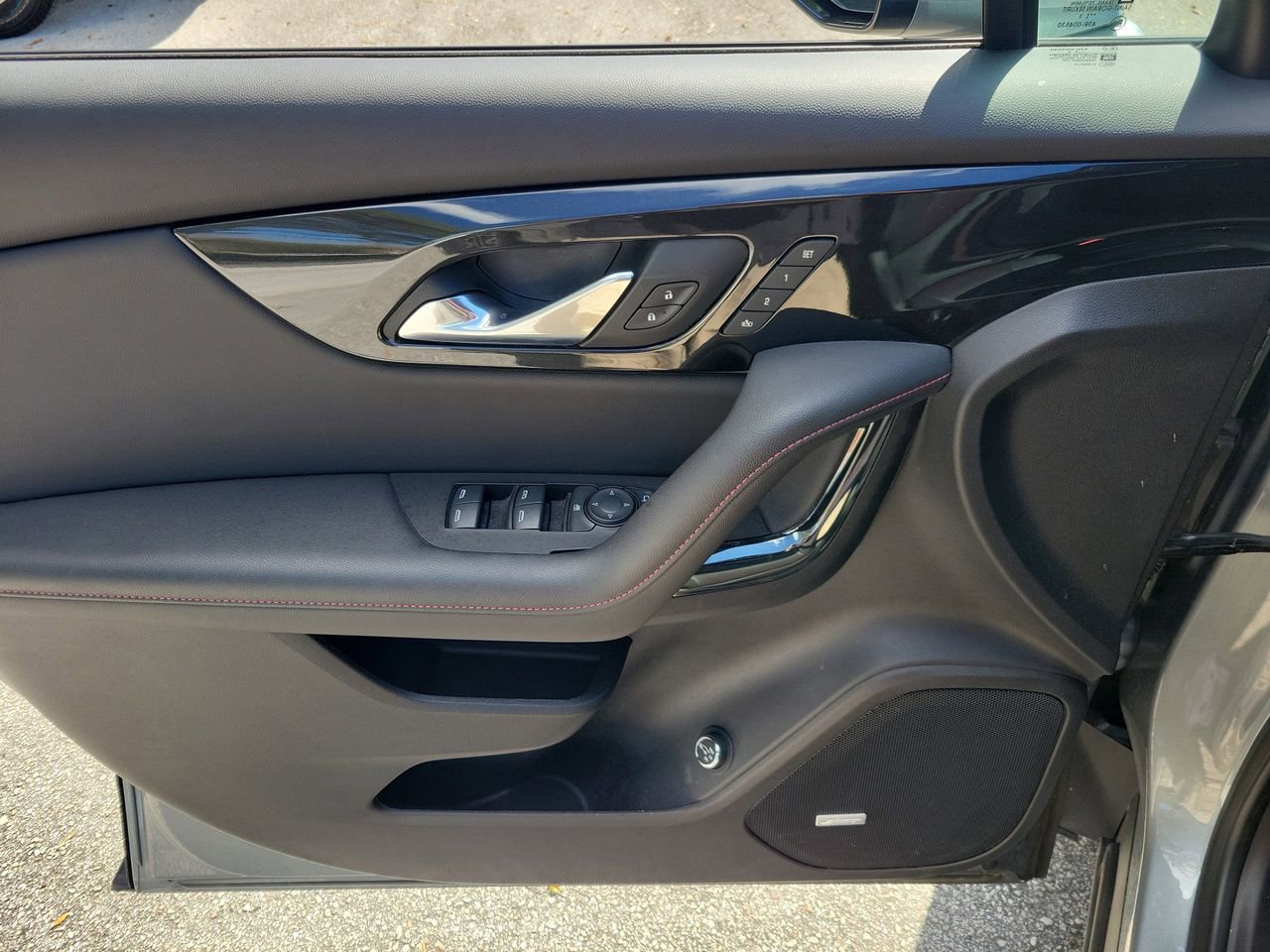 Used 2023 Chevrolet Blazer RS w/ Enhanced Convenience Package image 14