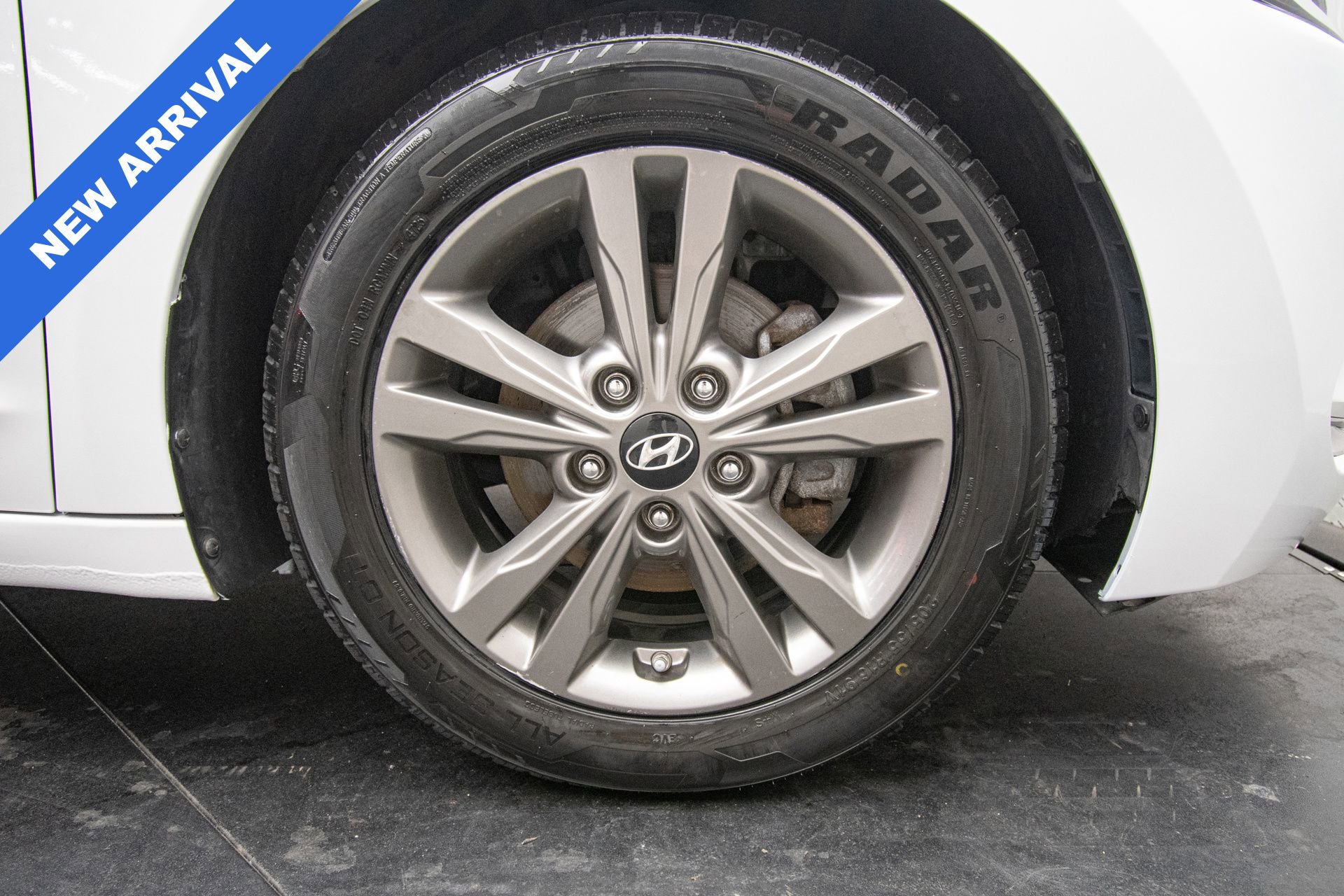 Used 2017 Hyundai Elantra Value Edition FWD image 26