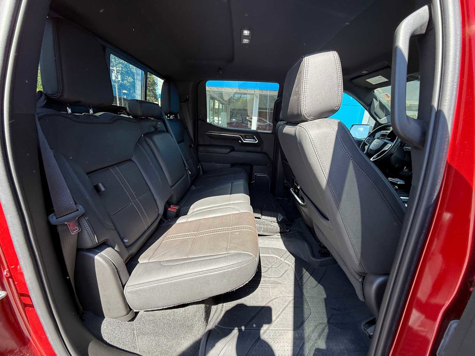 Used 2023 Chevrolet Silverado 1500 High Country w/ Technology Package image 40