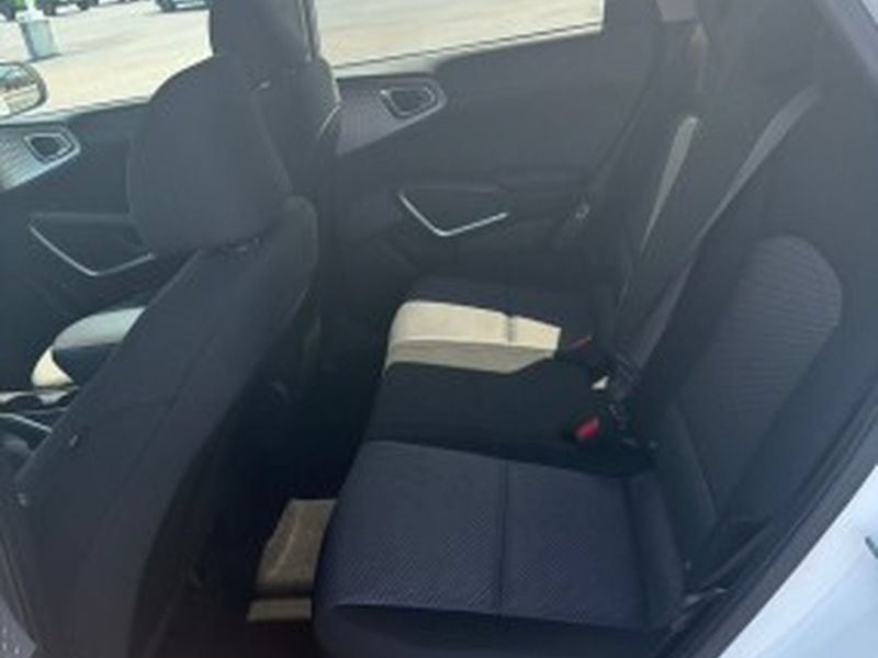 Used 2024 Kia Soul LX w/ Option Group 015 FWD image 17