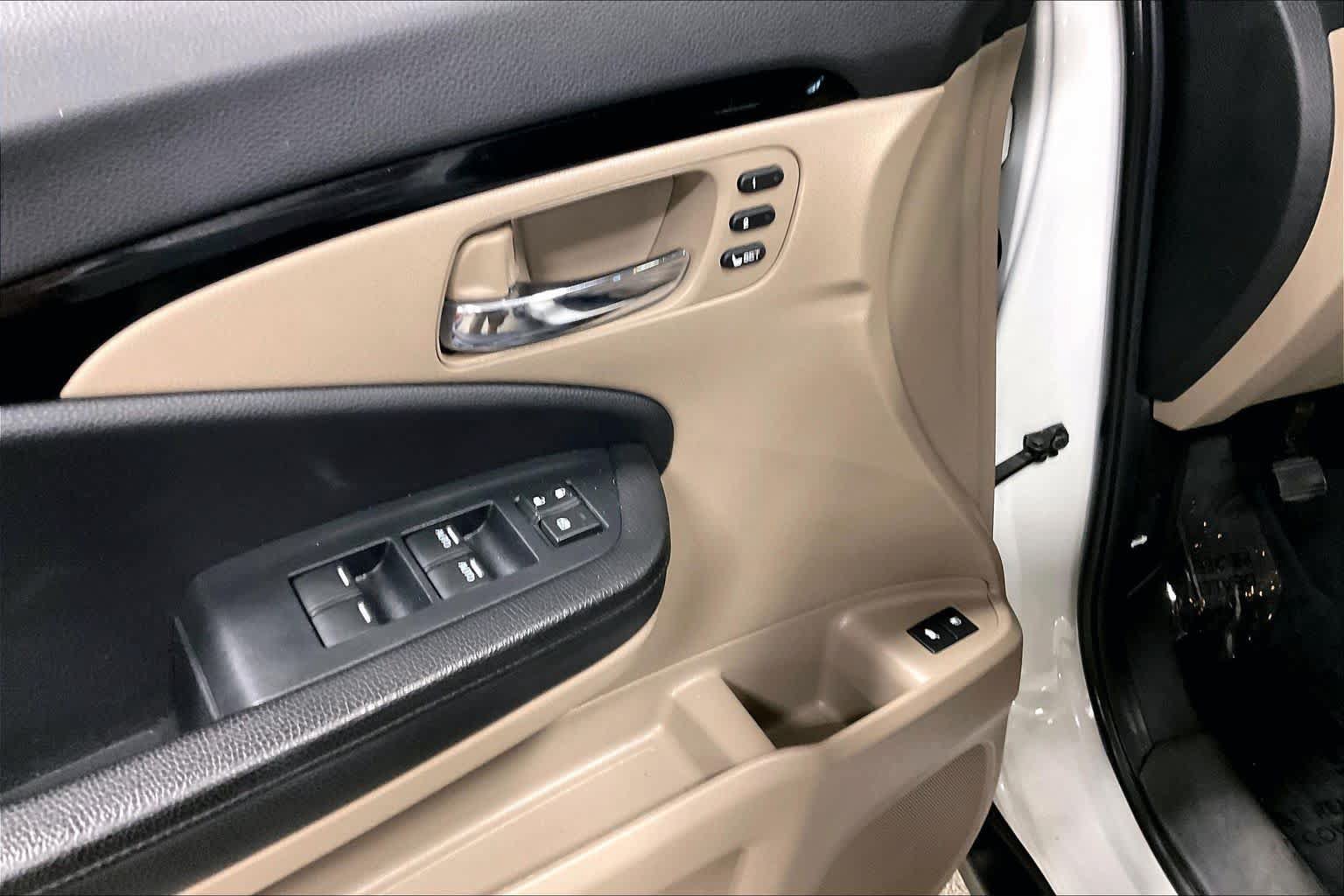 Used 2020 Honda Pilot Elite image 36