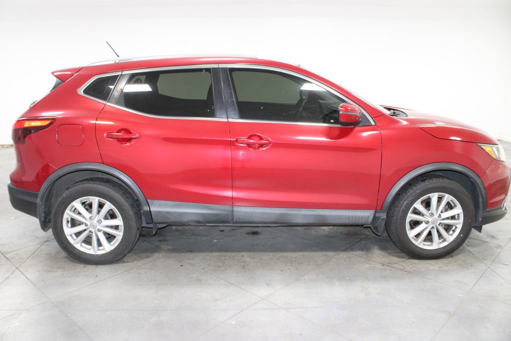 Used 2017 Nissan Rogue Sport SV w/ SV All-Weather Package FWD image 11