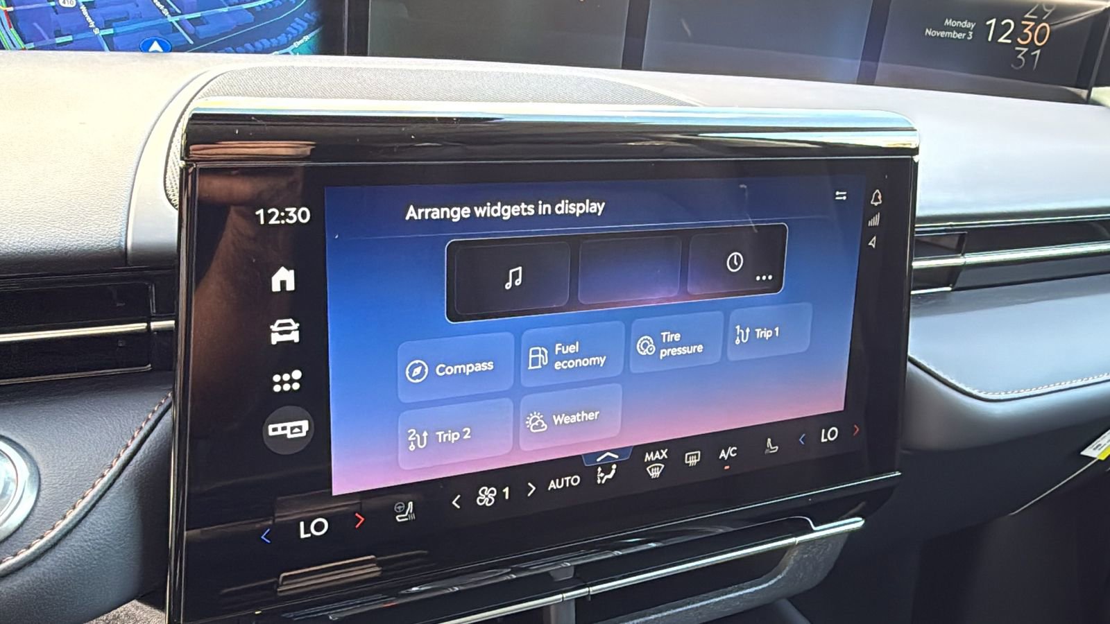 New 2026 Lincoln Nautilus Reserve w/ Jet Appearance Package image 29