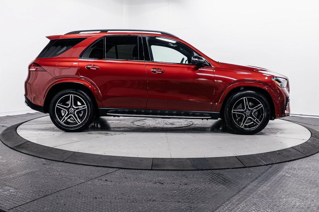 Used 2025 Mercedes-Benz GLE 450e 4MATIC w/ AMG Line Exterior image 34