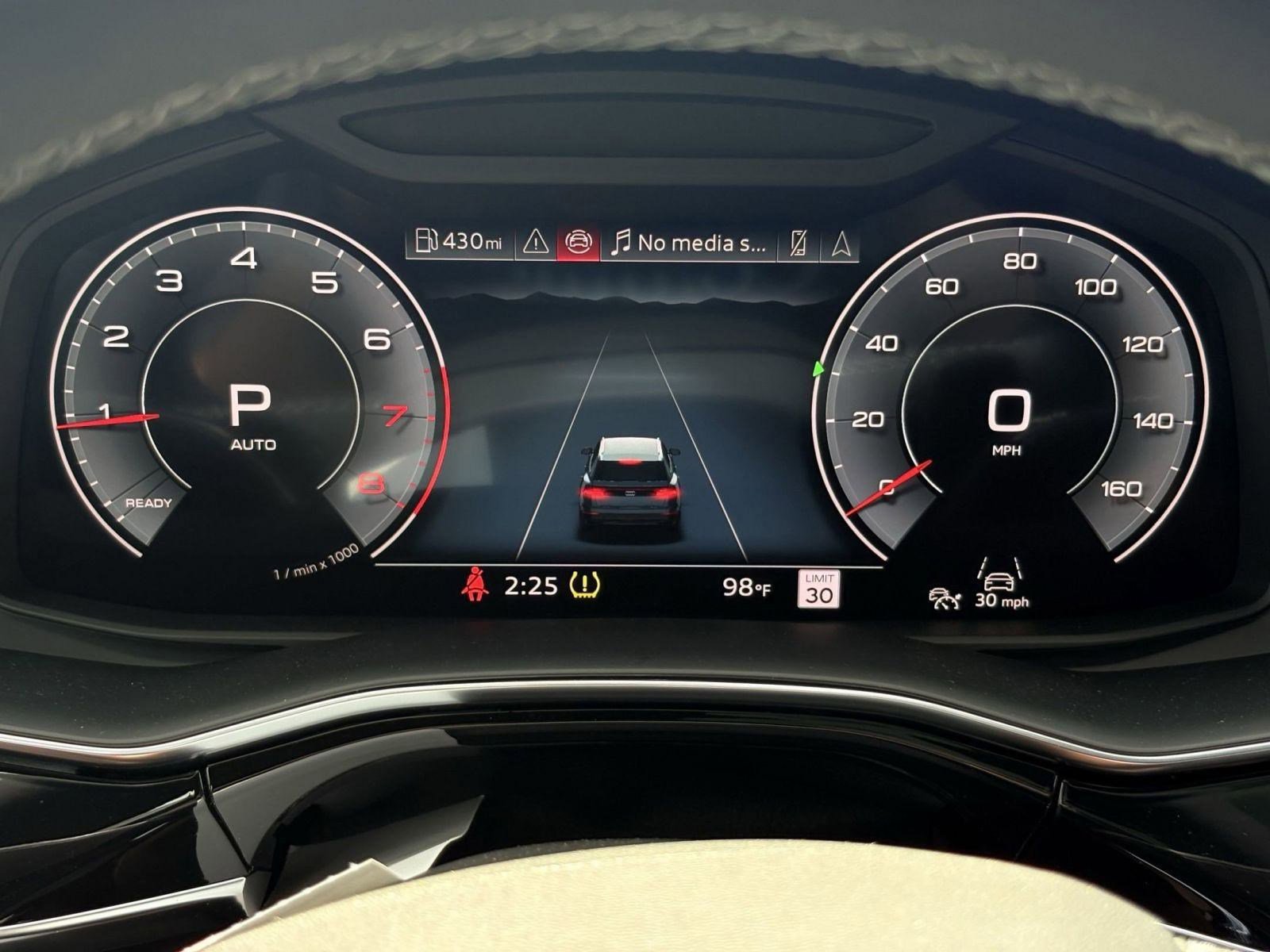 New 2025 Audi Q8 Premium image 18