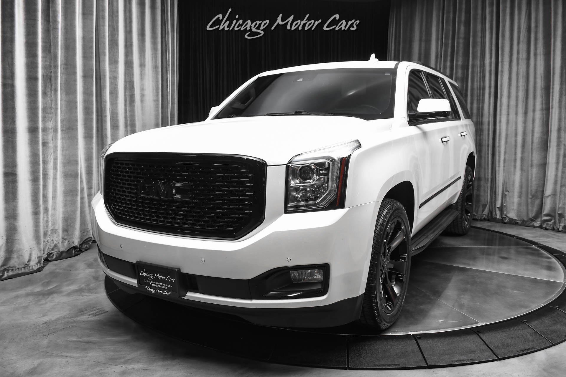 Used 2017 GMC Yukon Denali w/ Open Road Package AWD/4WD image 2