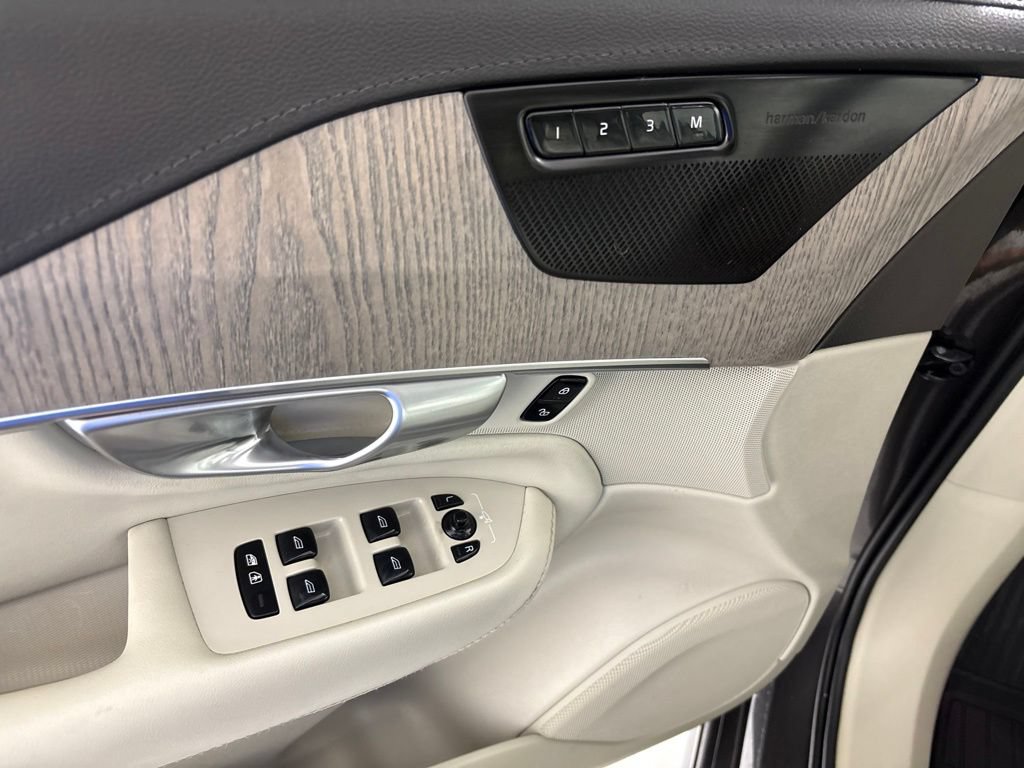 Used 2024 Volvo XC90 T8 Ultimate w/ Protection Package Premier AWD/4WD image 28