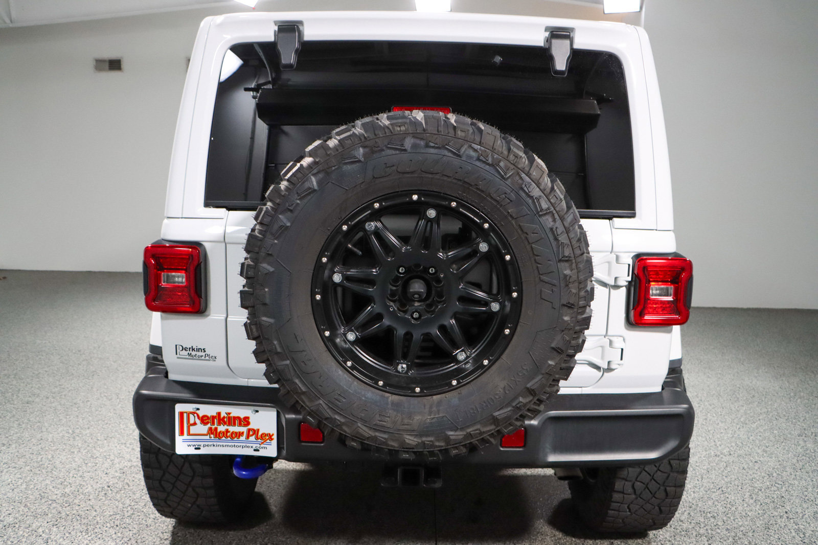 Used 2021 Jeep Wrangler Unlimited Sahara image 8