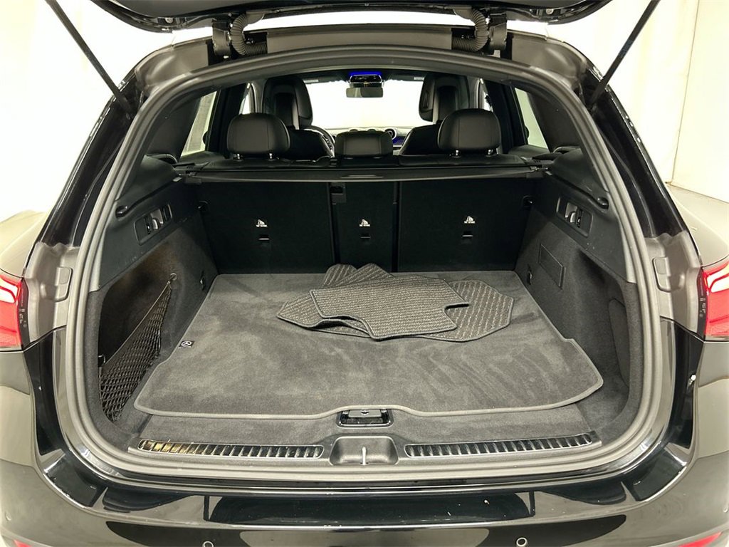 Used 2023 Mercedes-Benz GLC 300 4MATIC image 21