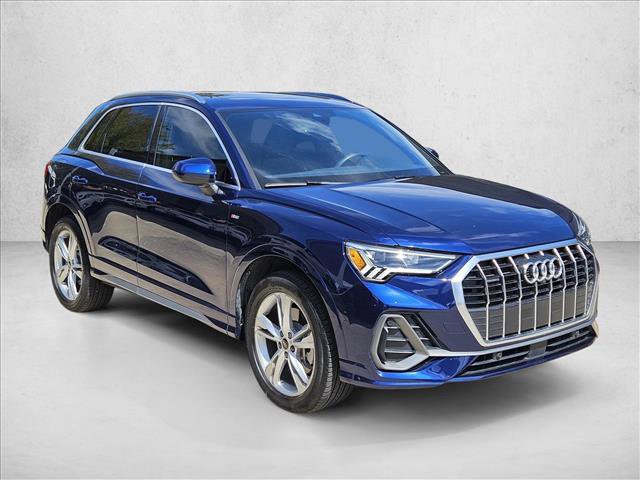 Used 2024 Audi Q3 2.0T Premium Plus w/ Premium Plus Package AWD/4WD image 3