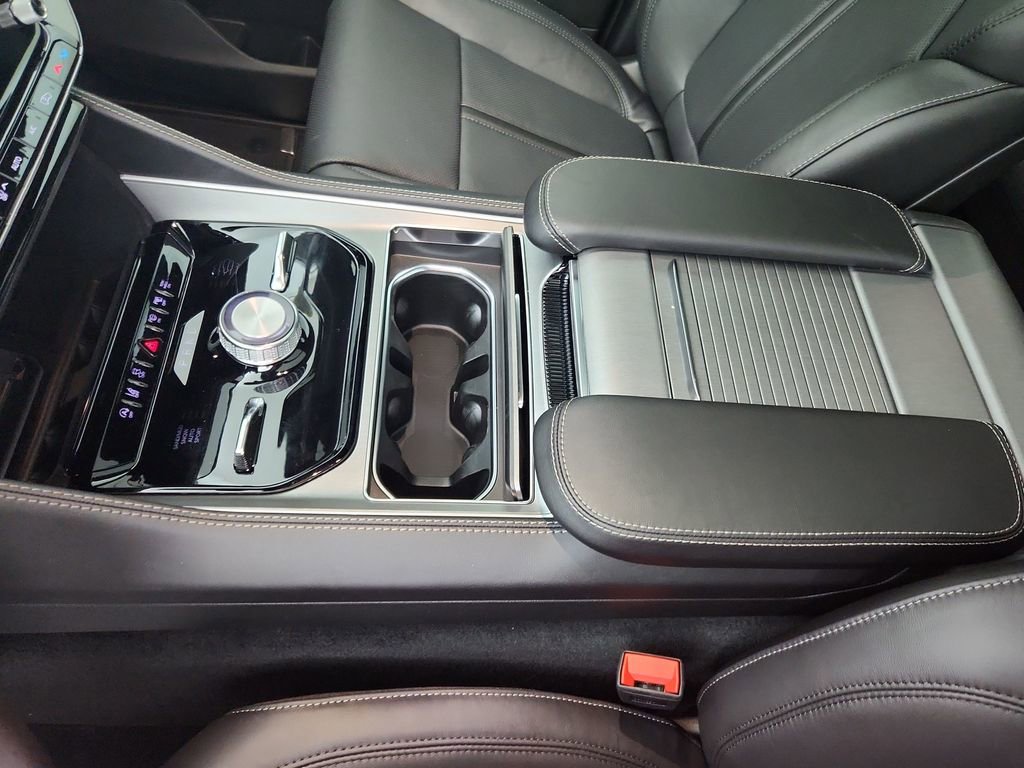 New 2025 Jeep Wagoneer L Series III w/ Quick Order Package 25C Super image 30