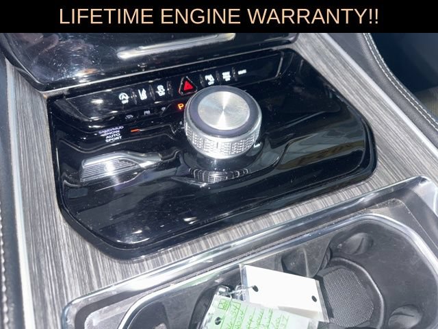 Certified 2024 Jeep Wagoneer L Series II w/ Flexible Seating Group AWD/4WD image 22