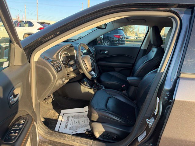 Used 2018 Jeep Compass Limited AWD/4WD image 9
