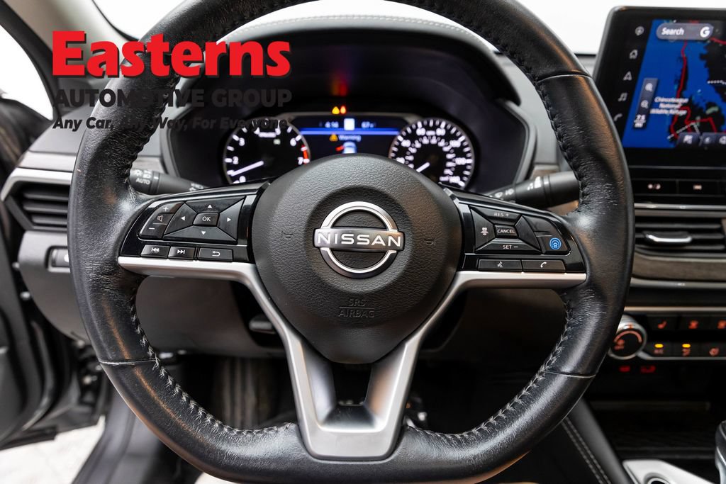 Used 2023 Nissan Altima 2.5 SV w/ SV Premium Package FWD image 10