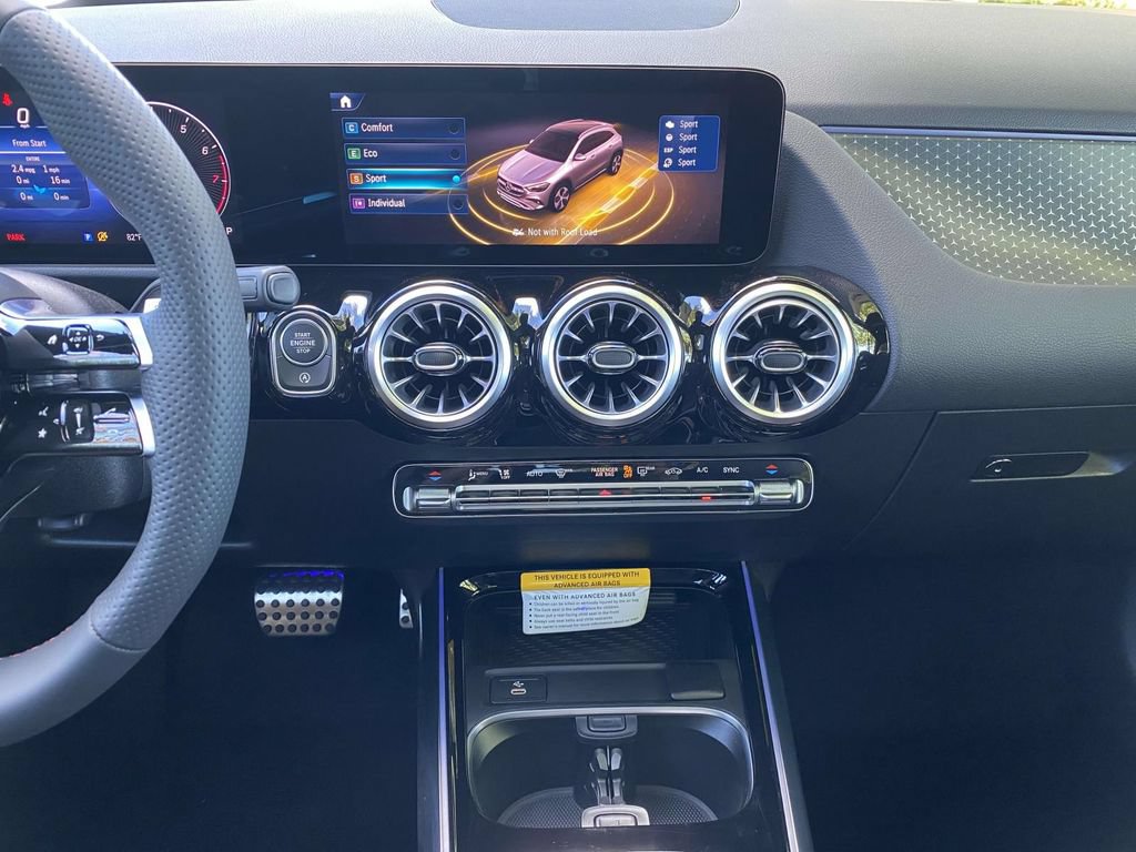 Used 2025 Mercedes-Benz GLA 250 image 37