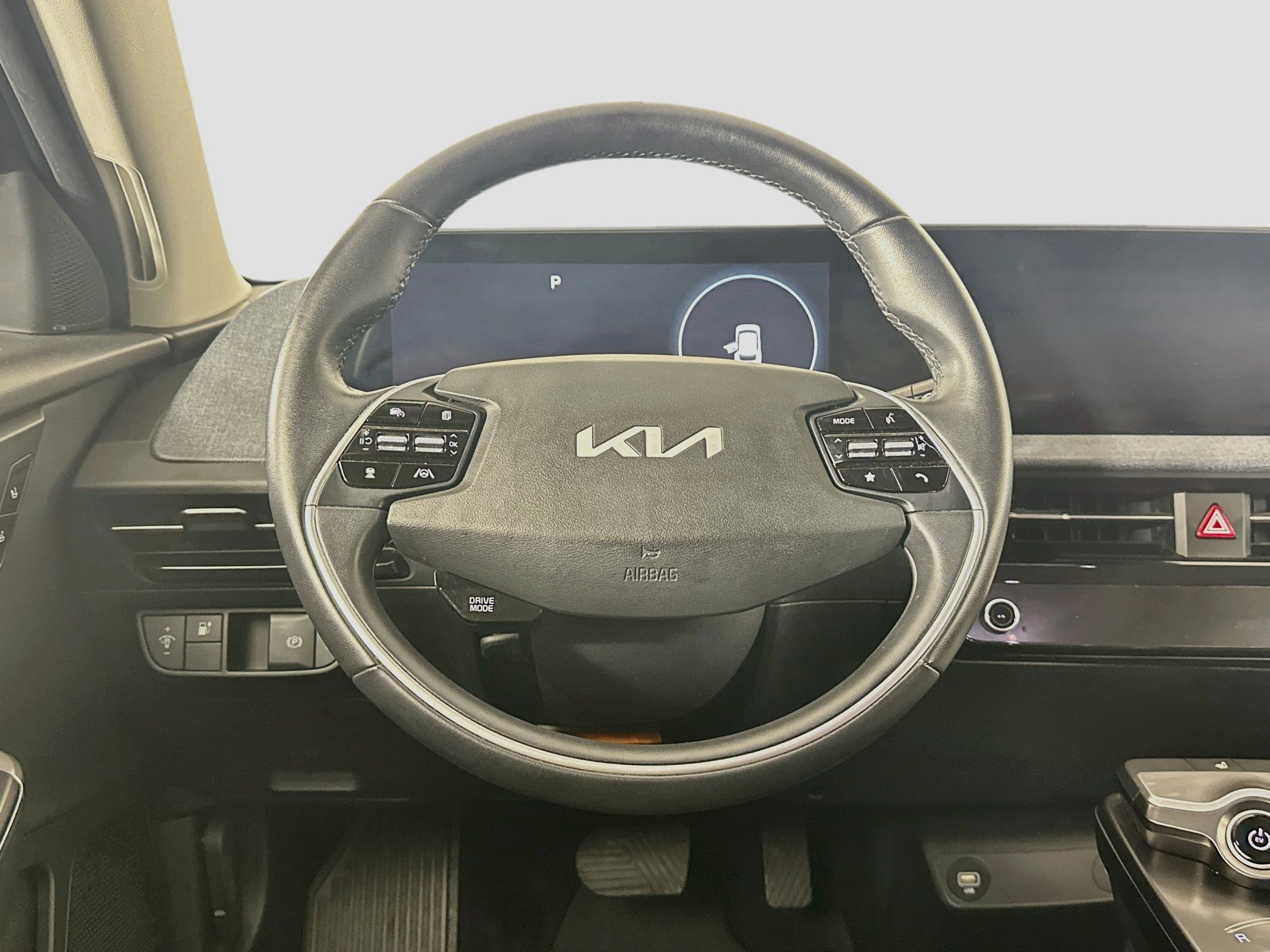 Used 2022 Kia EV6 Light RWD image 18