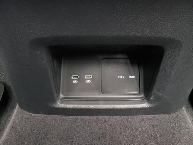 Used 2024 Volkswagen Atlas Cross Sport SE w/ Panoramic Sunroof Package image 14