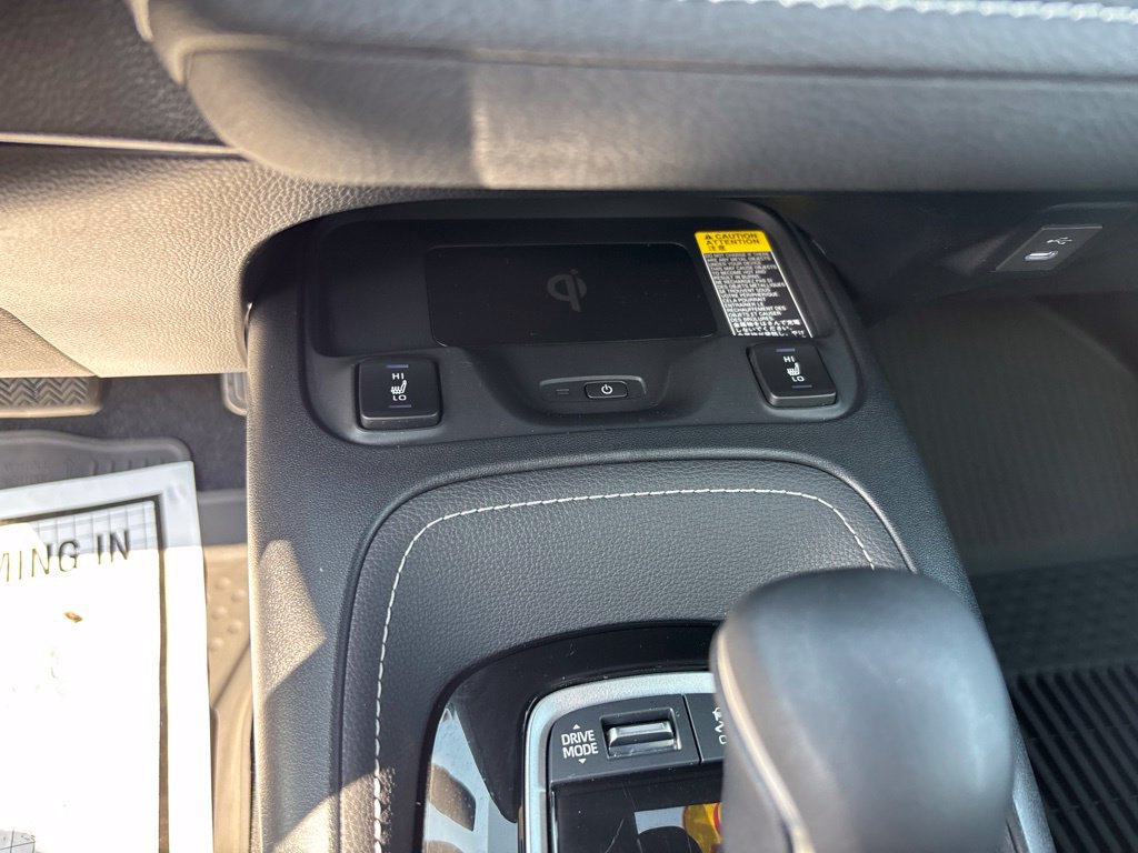 Used 2025 Toyota Corolla XSE FWD image 19