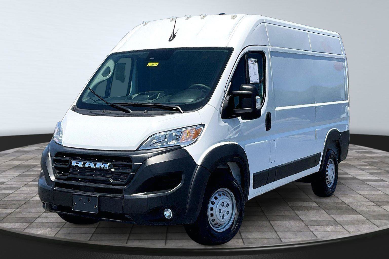 Used 2025 RAM ProMaster 2500 w/ Convenience Group FWD image 14