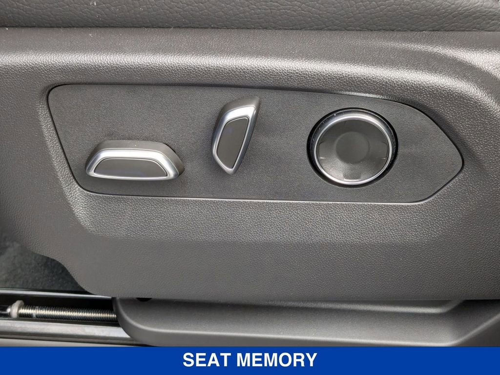 New 2025 GMC Sierra 2500 Denali w/ Denali Reserve Package image 15