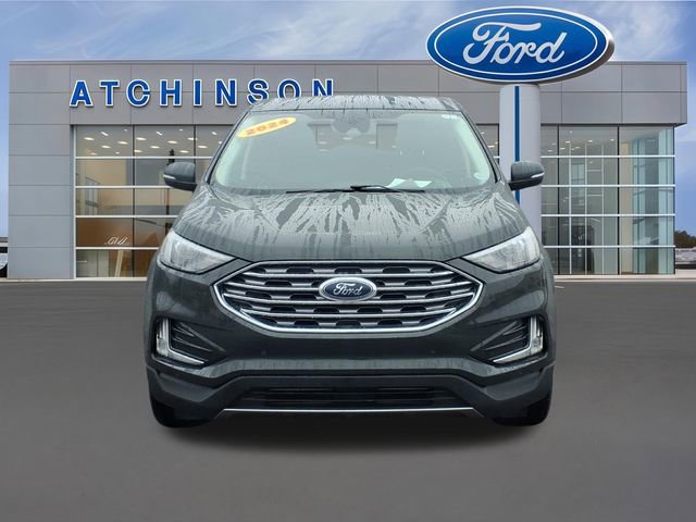 Used 2024 Ford Edge Titanium image 2