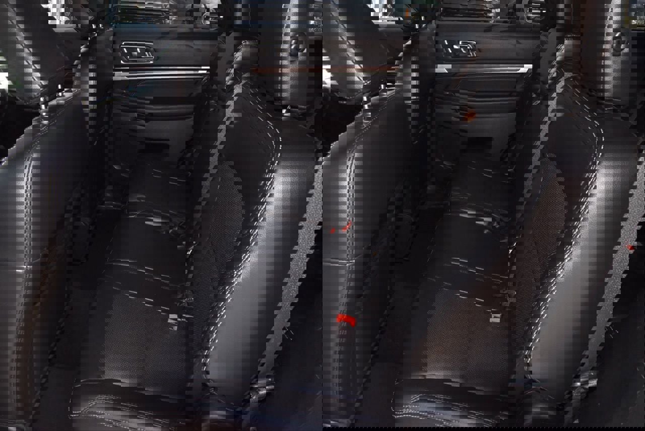 Used 2019 Ford Explorer Limited w/ Class III Trailer Tow Package image 14