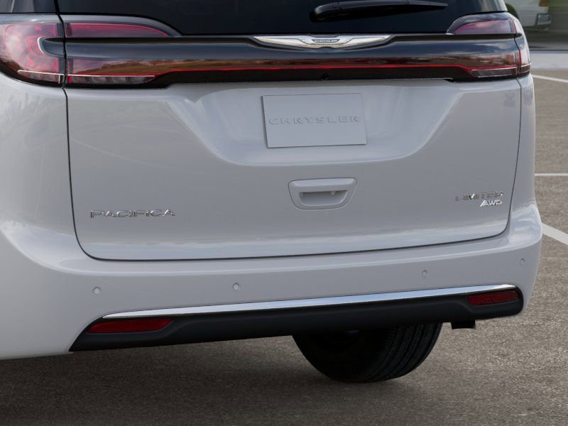 New 2026 Chrysler Pacifica Limited image 13