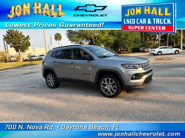 Used 2022 Jeep Compass Latitude image 10
