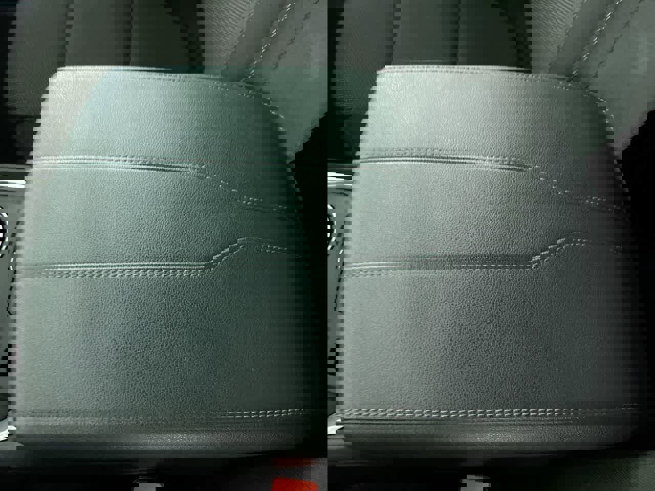 Used 2022 Chevrolet Traverse LT image 22