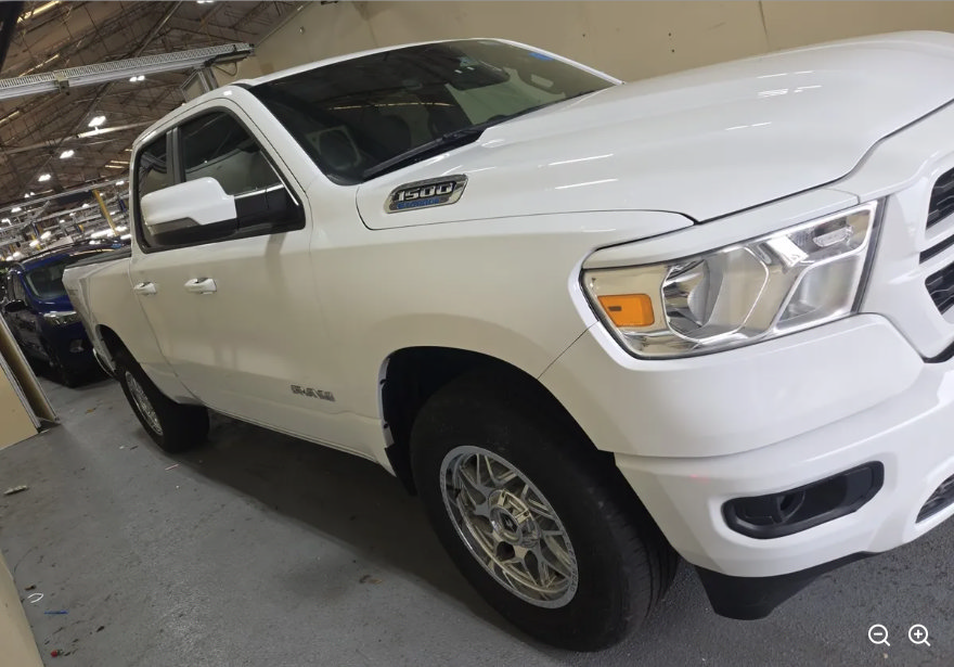 Used 2023 RAM 1500 Big Horn AWD/4WD image 4