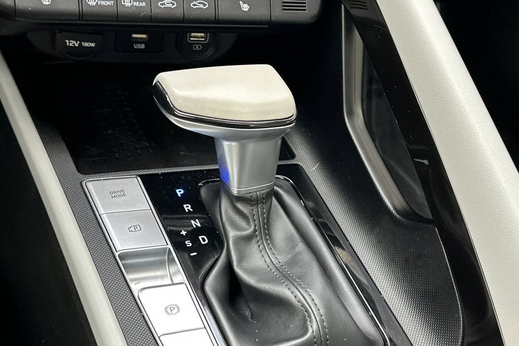 Used 2023 Hyundai Elantra Limited FWD image 24