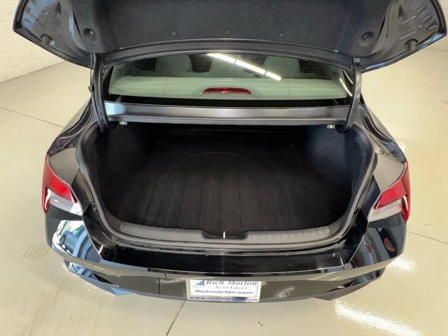 Used 2022 Hyundai Elantra SEL FWD image 10