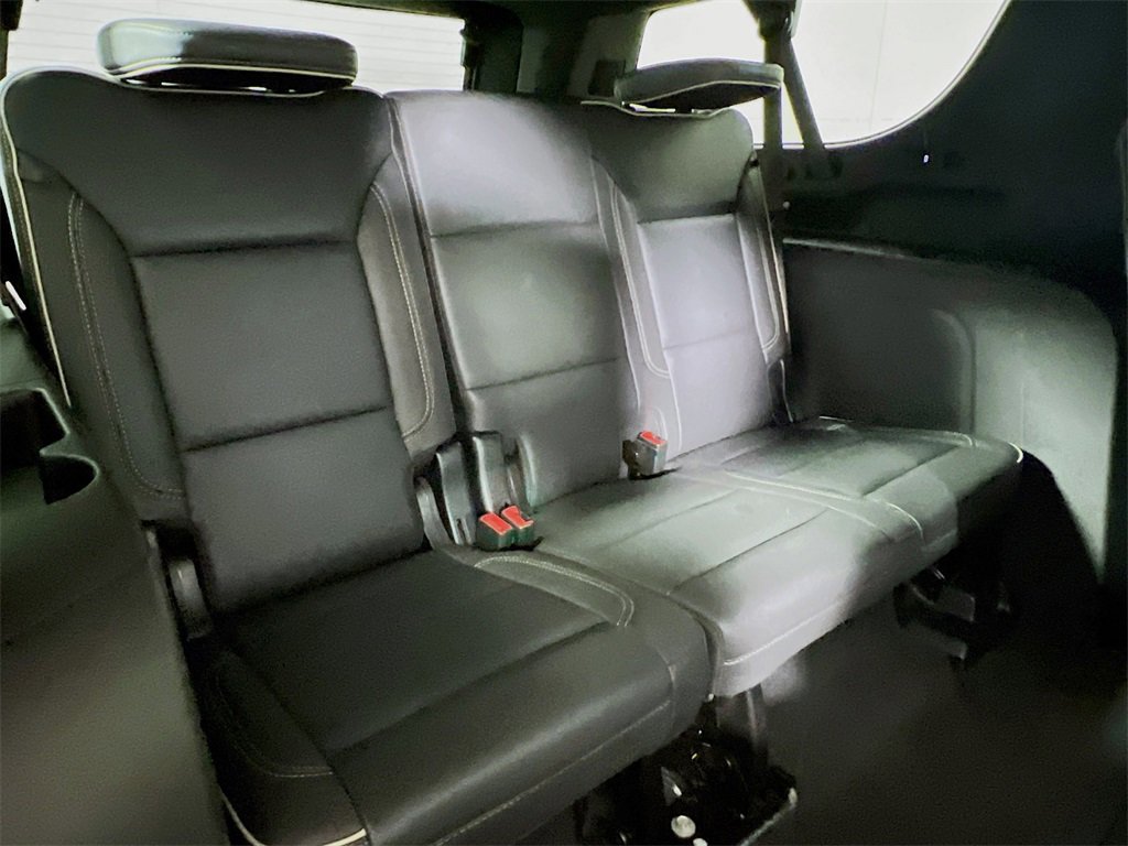 Used 2023 Chevrolet Suburban Premier image 23